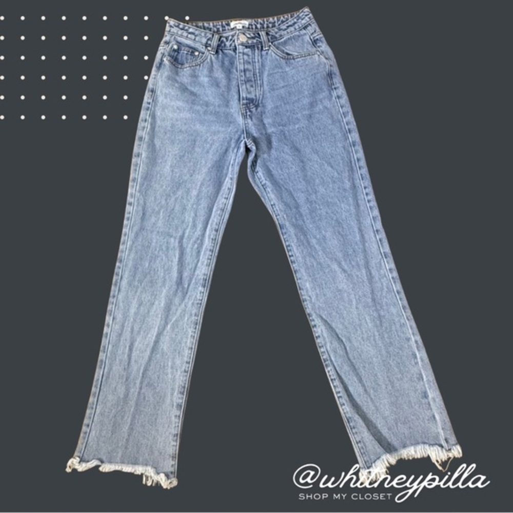 Superdown Jeans Light Wash Straight Leg button fly Frayed Hem denim size 28 / 6